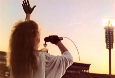 "Бог меня любит": как Алла Пугачева чудом выжила после смертельного инцидента на концерте