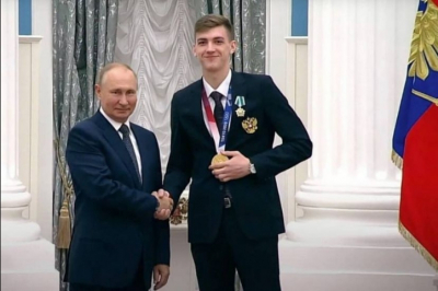 Храмцов отказался выступать на турнирах без российского флага