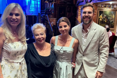 Мать Юдашкина удивила своим внешним видом на праздновании 80-летия &mdash; сложно поверить!