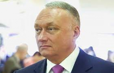 Память сильнее обвинений: ветераны и вдова командира заступились за Дмитрия Савельева
