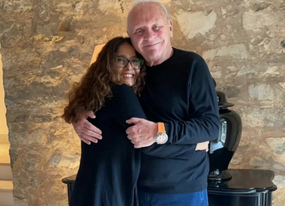 Энтони Хопкинс празднует полвека трезвой жизни