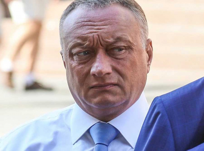 Уголовное дело экс-сенатора Дмитрия Савельева: Запутанная сеть обвинений и криминальных связей