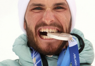 "Куда на цветмет сдать?" &mdash; Филиппов ярко пошутил о медали Олимпиады-2026